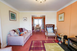 Lounge- click for photo gallery